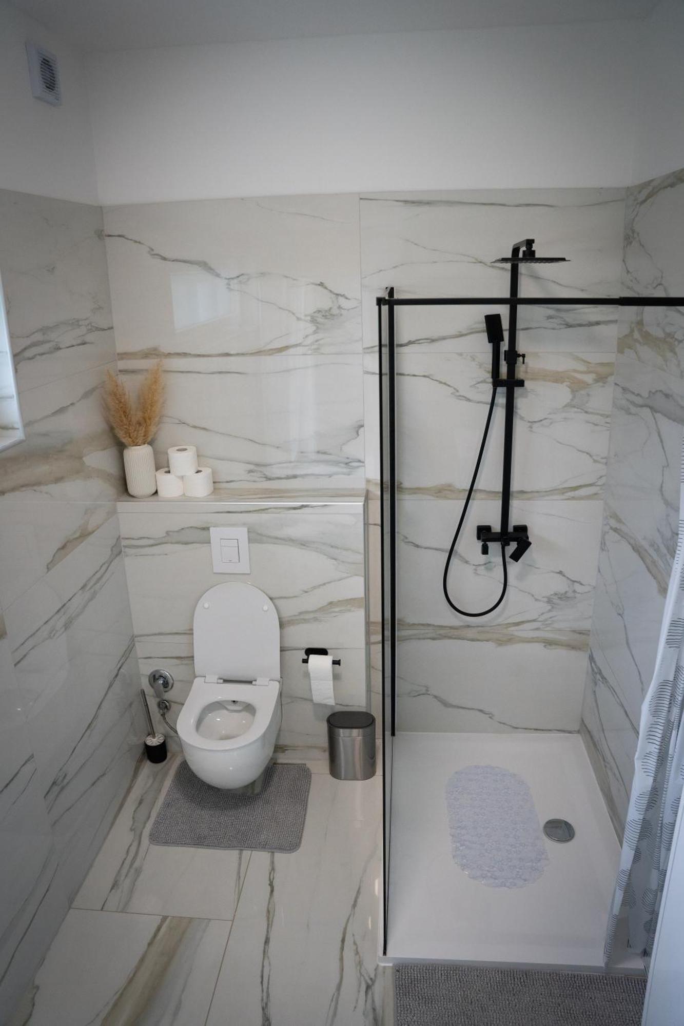 Apartment Una Laguna Bihać Esterno foto