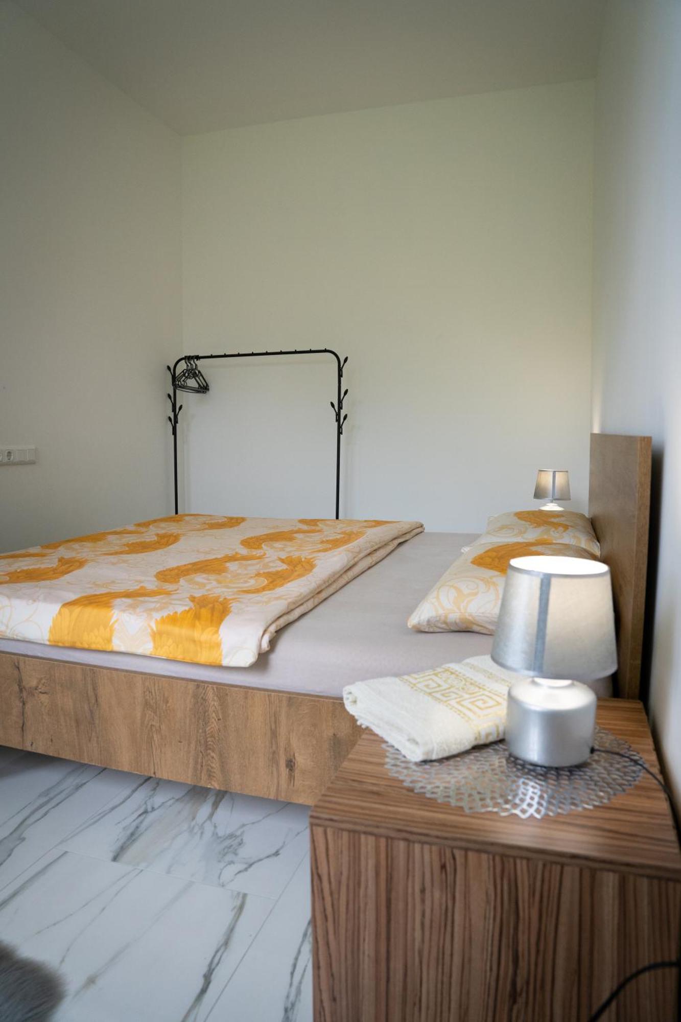 Apartment Una Laguna Bihać Esterno foto