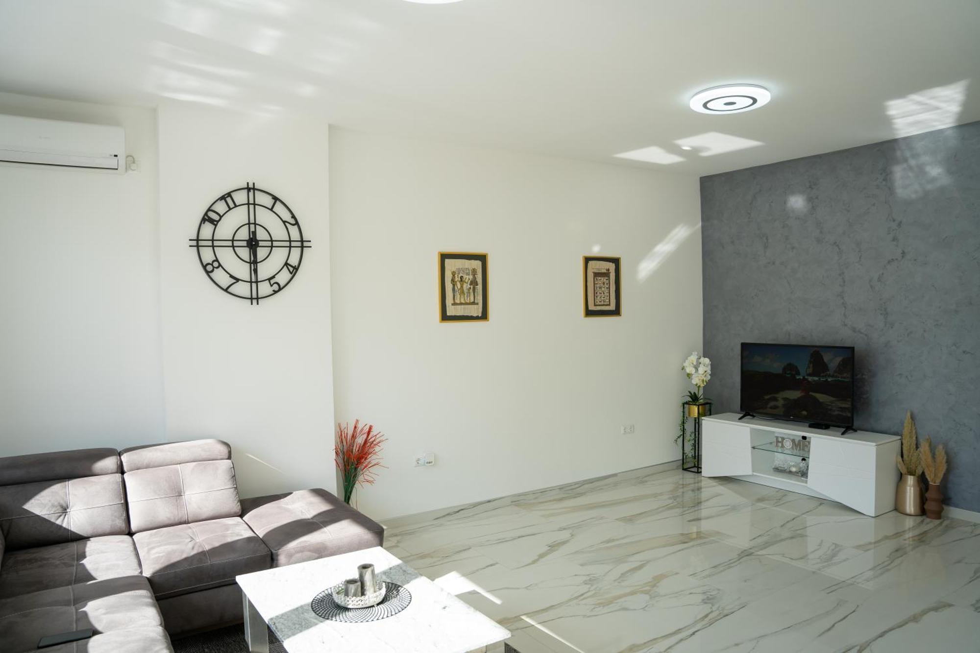 Apartment Una Laguna Bihać Esterno foto
