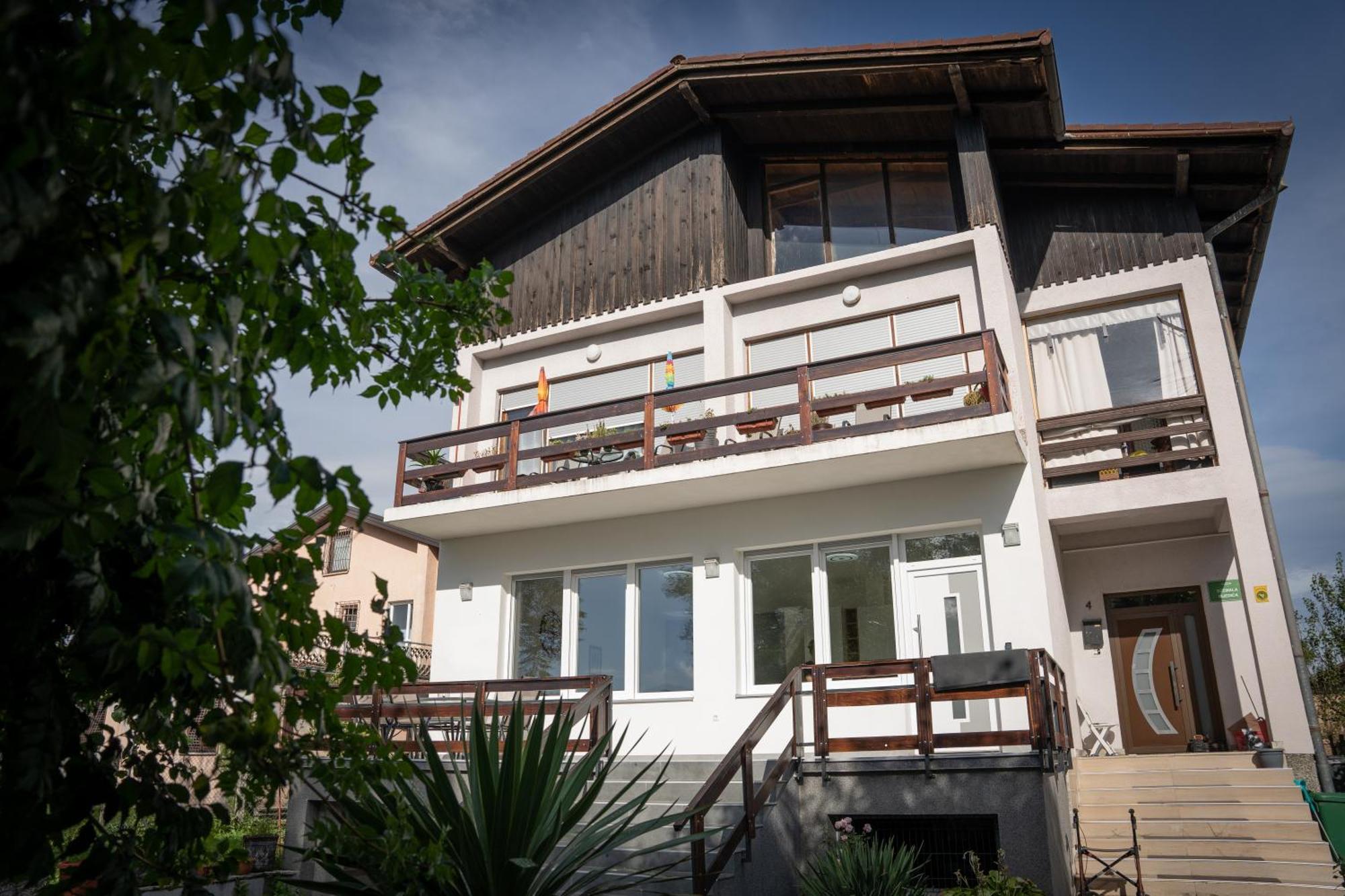 Apartment Una Laguna Bihać Esterno foto