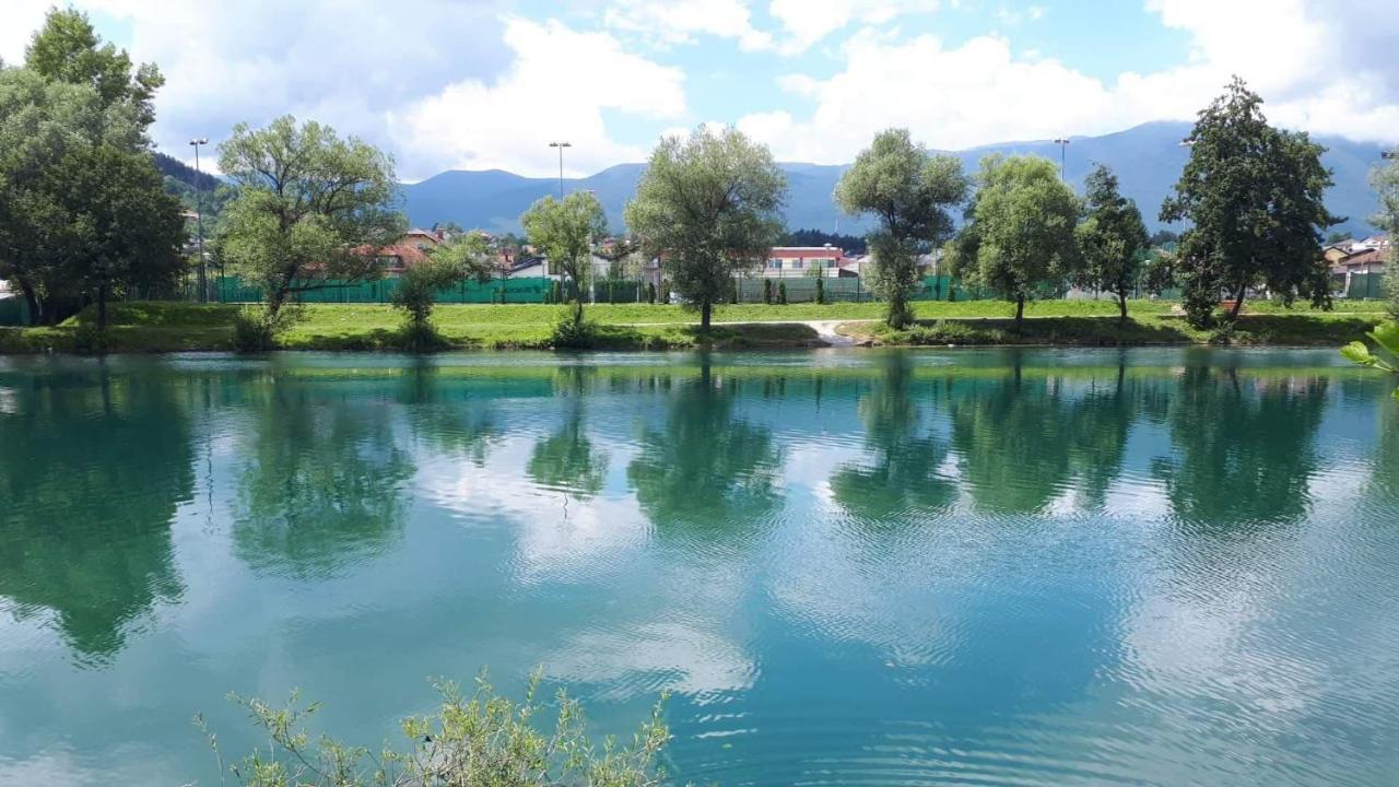 Apartment Una Laguna Bihać Esterno foto