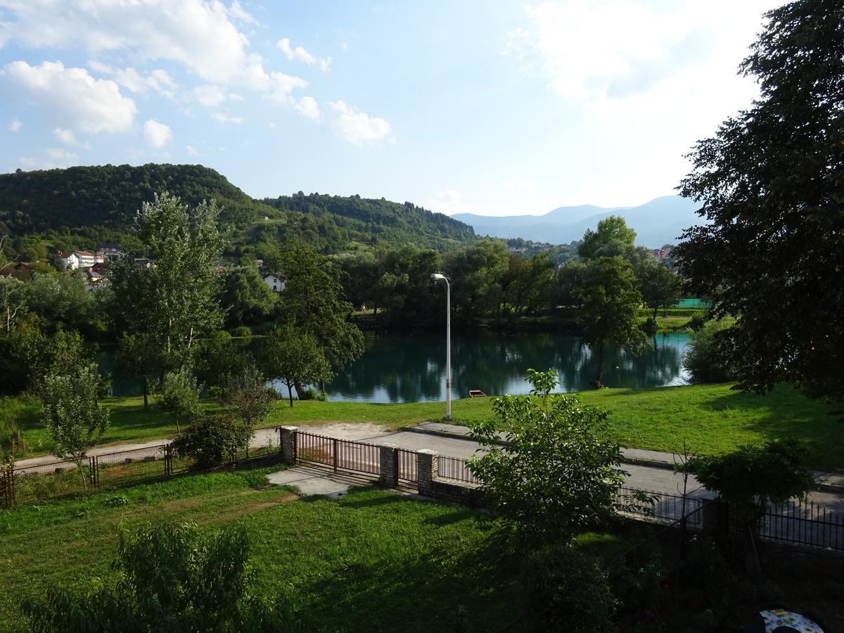 Apartment Una Laguna Bihać Esterno foto