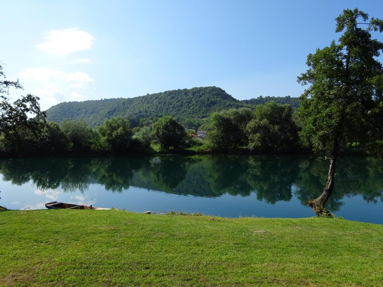 Apartment Una Laguna Bihać Esterno foto